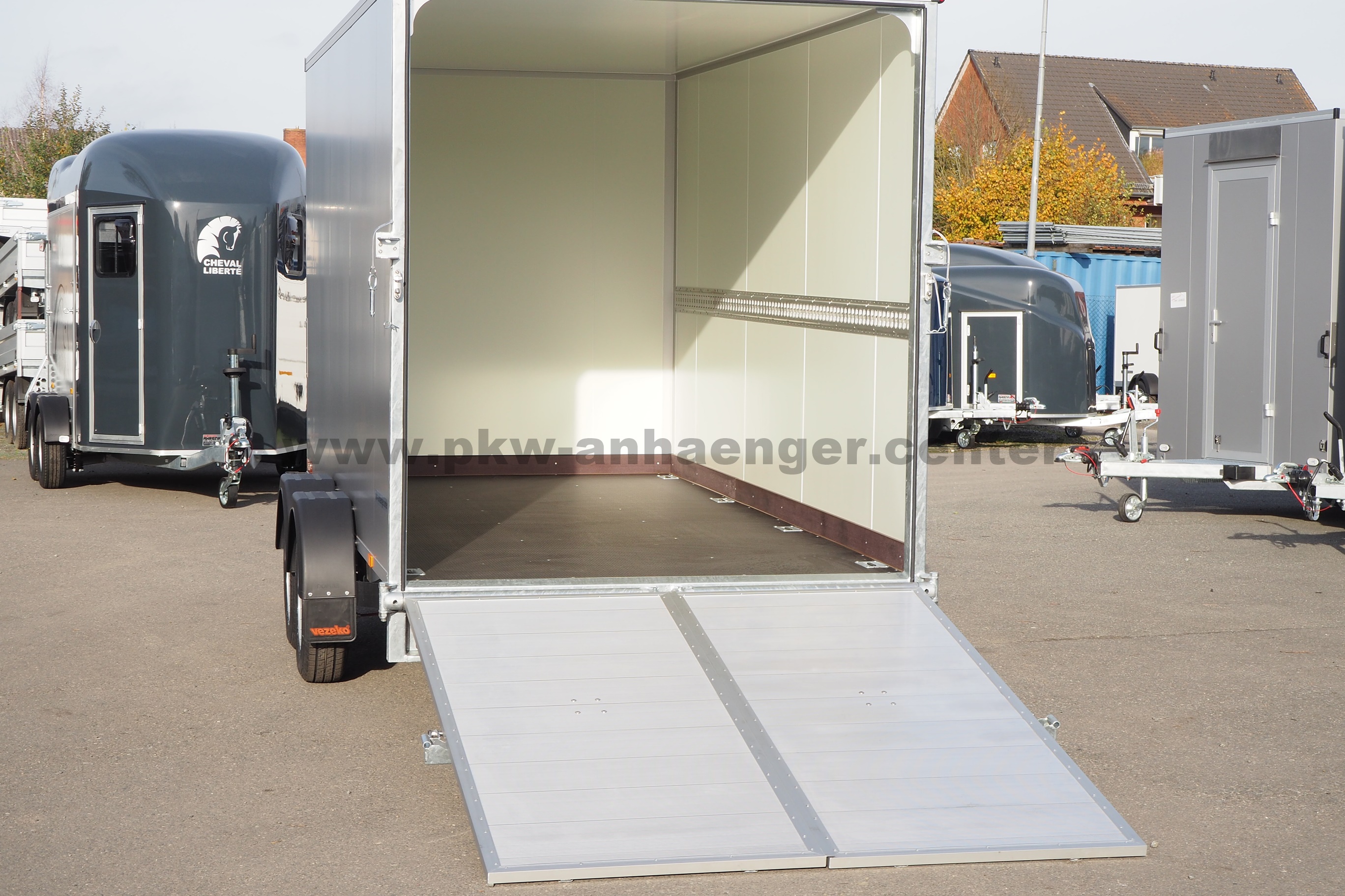 aVE-2700-405x184x205-Klappe-T-r-6