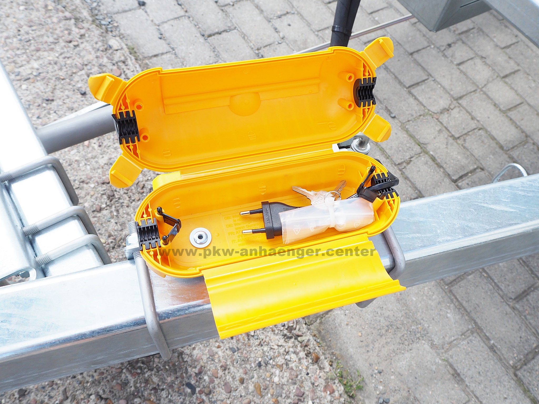 a-UN-3500-426x204x35cm-UDK-22