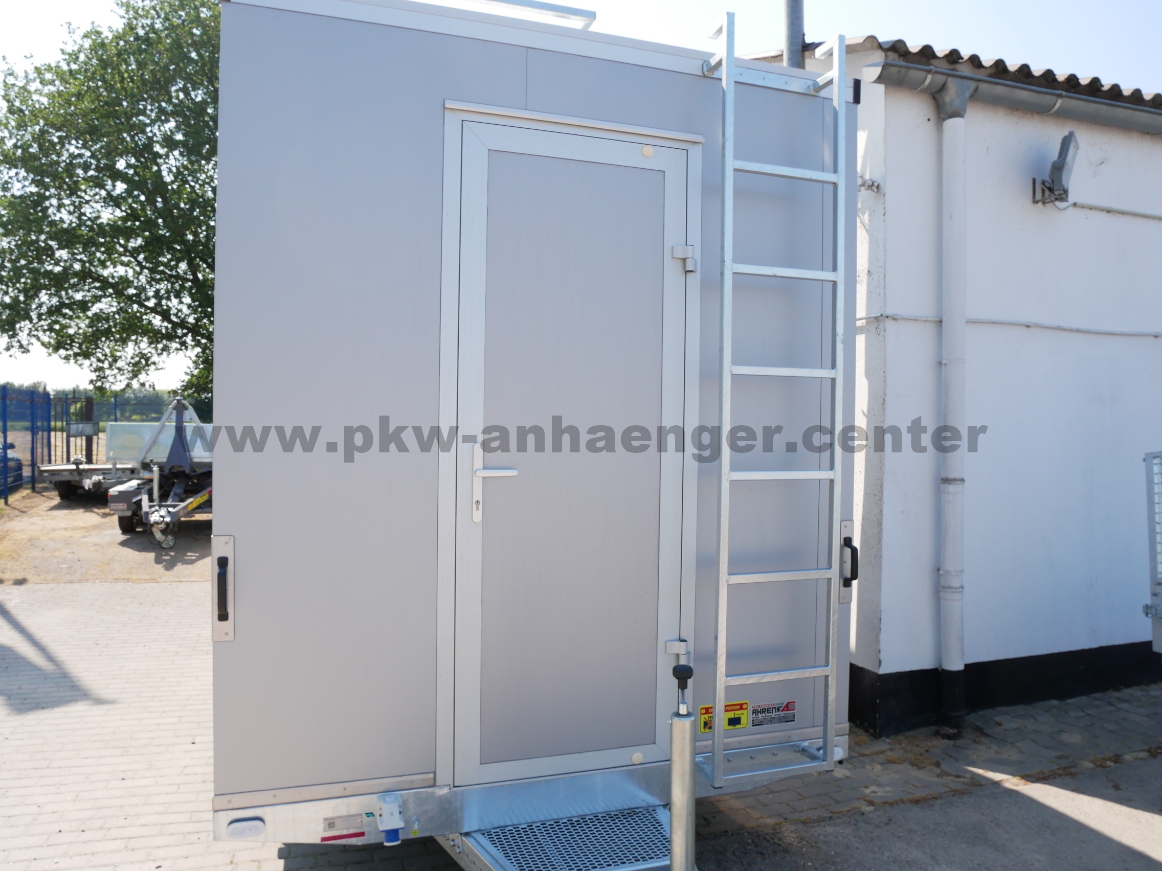 aVE-Promotion-449-12