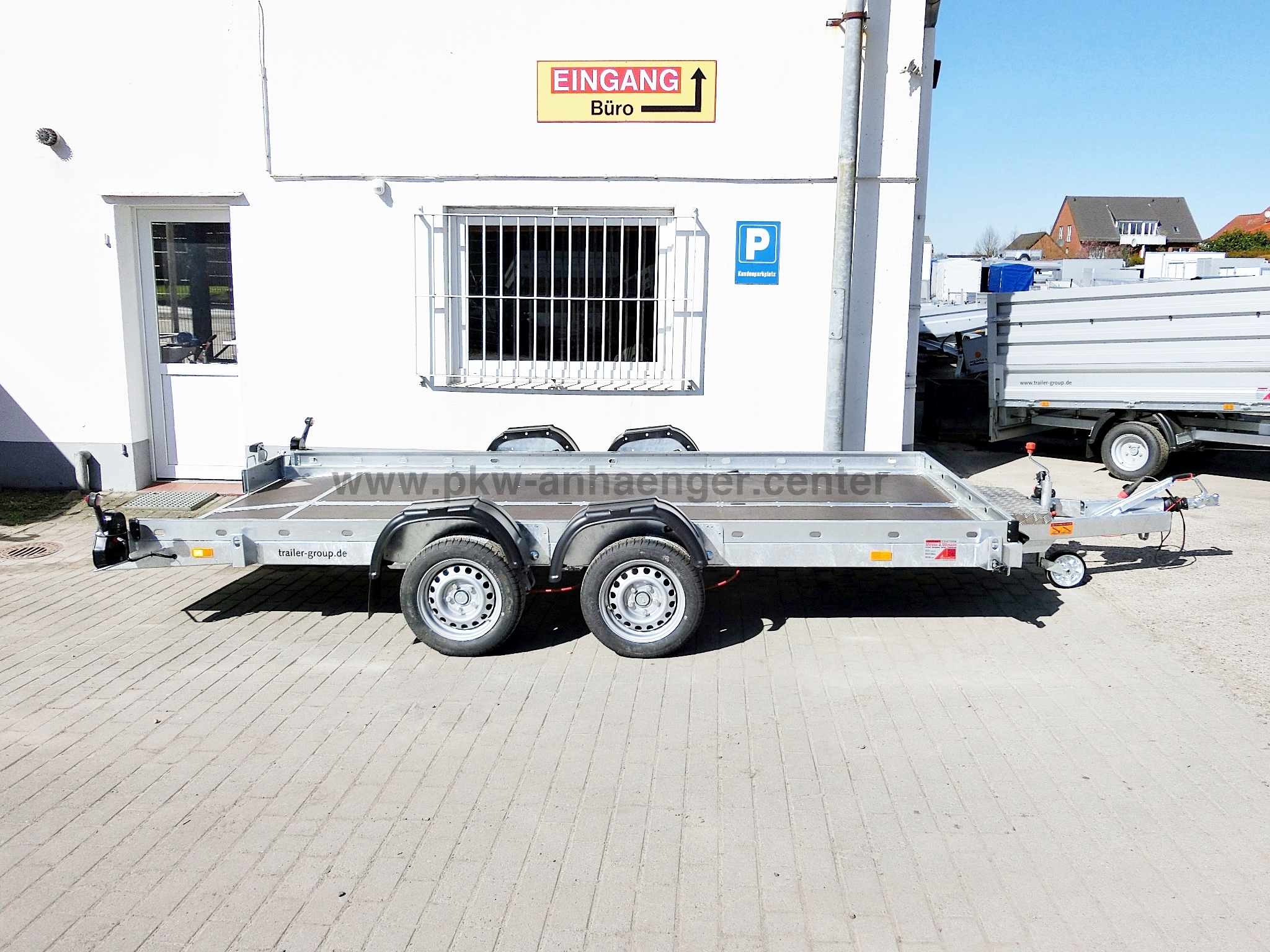 a-VE-2700-390x188-Lifter-Car-2-w