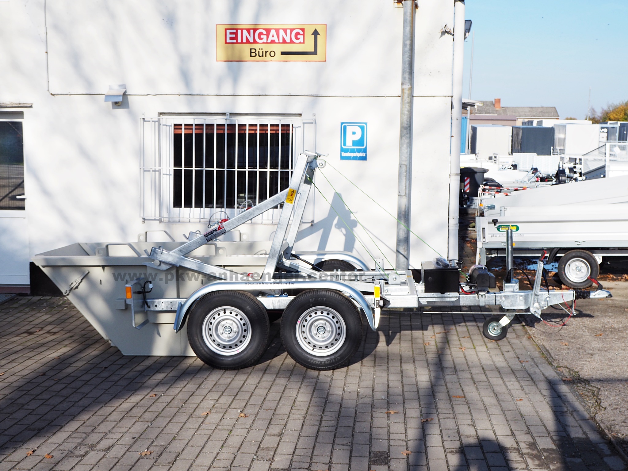 a-Foxx-Absetzcontaineranh-nger-6