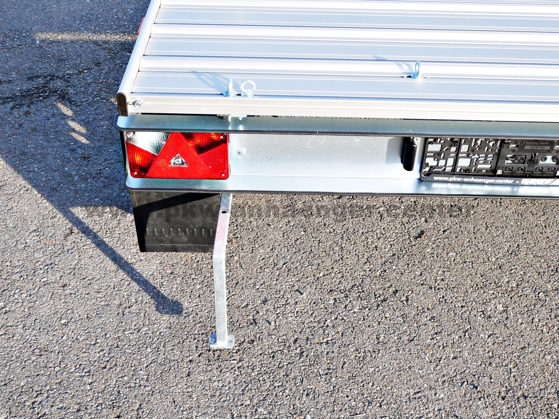 aTraigo-500-Wohnmobil-Anh-nger-Fahhrad-Roller-5-1