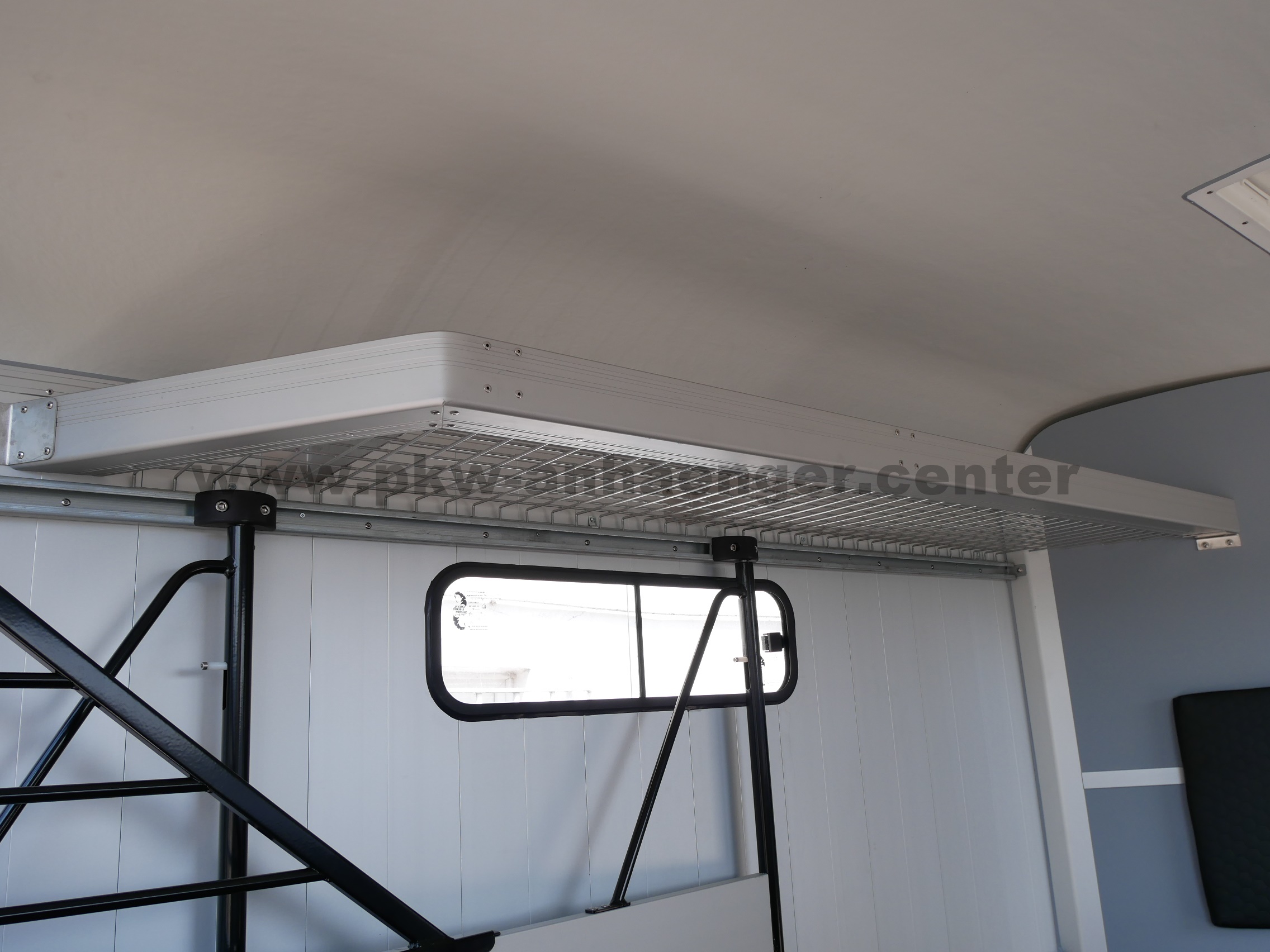 aMaxi3-schwarz-Heu-Dachl-12