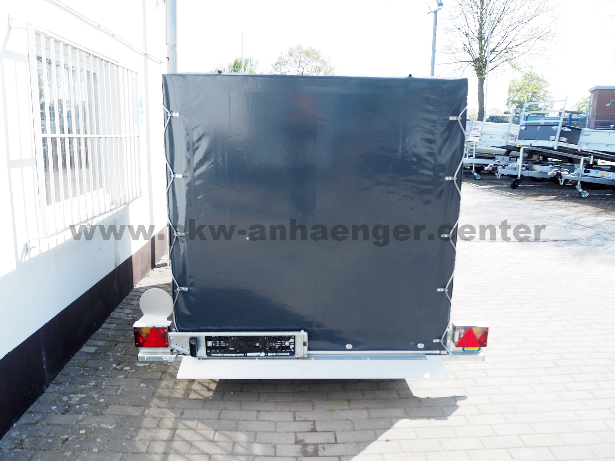 aUN-750-260x155x160-PG-anthrazit-4