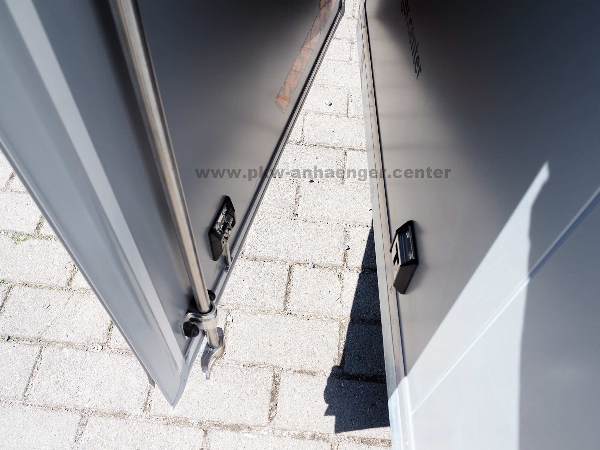 a-Abrollkoffer-f-r-Konos-6