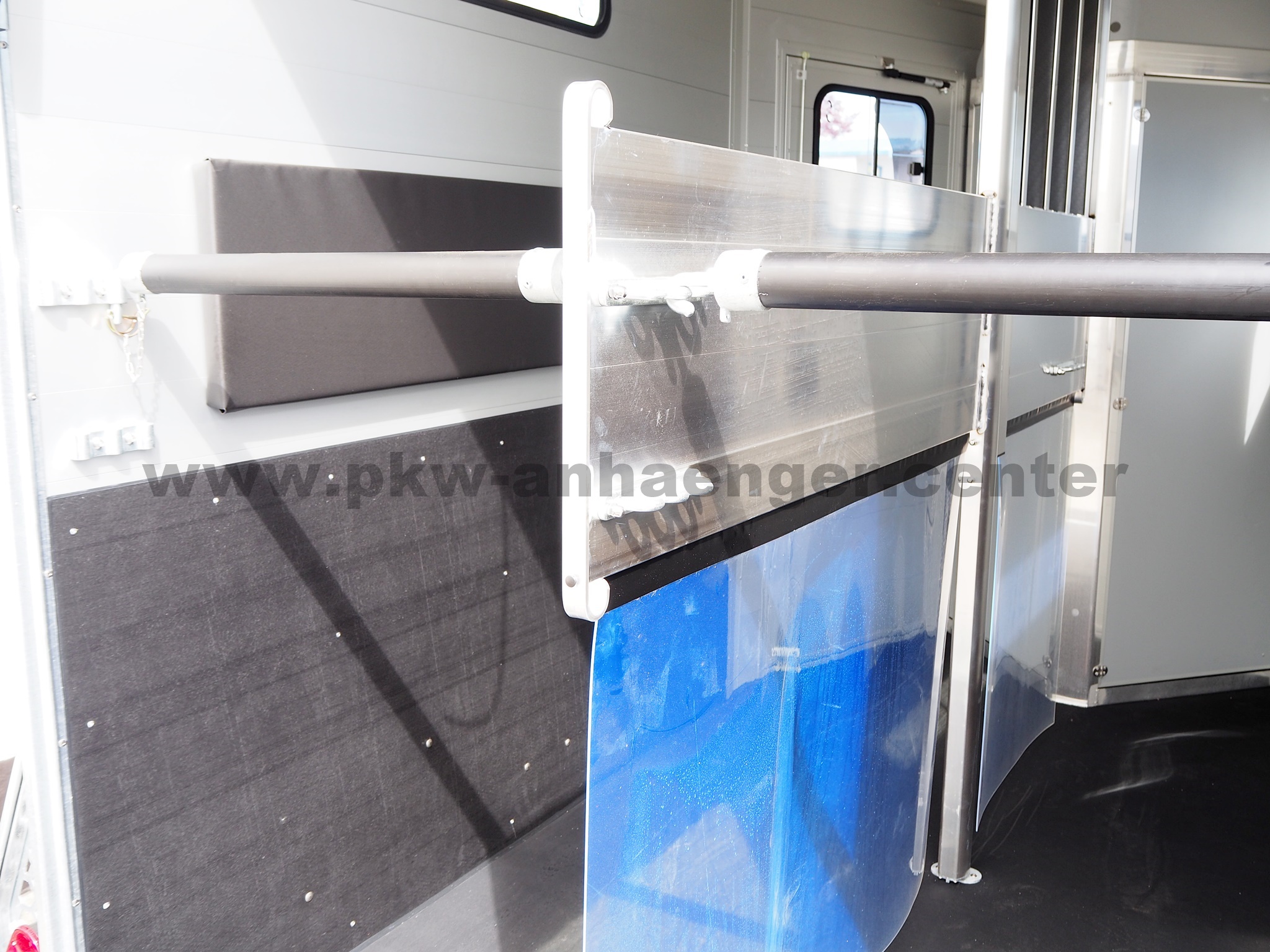 aCH-Touring-Jumping-New-schwarz-9