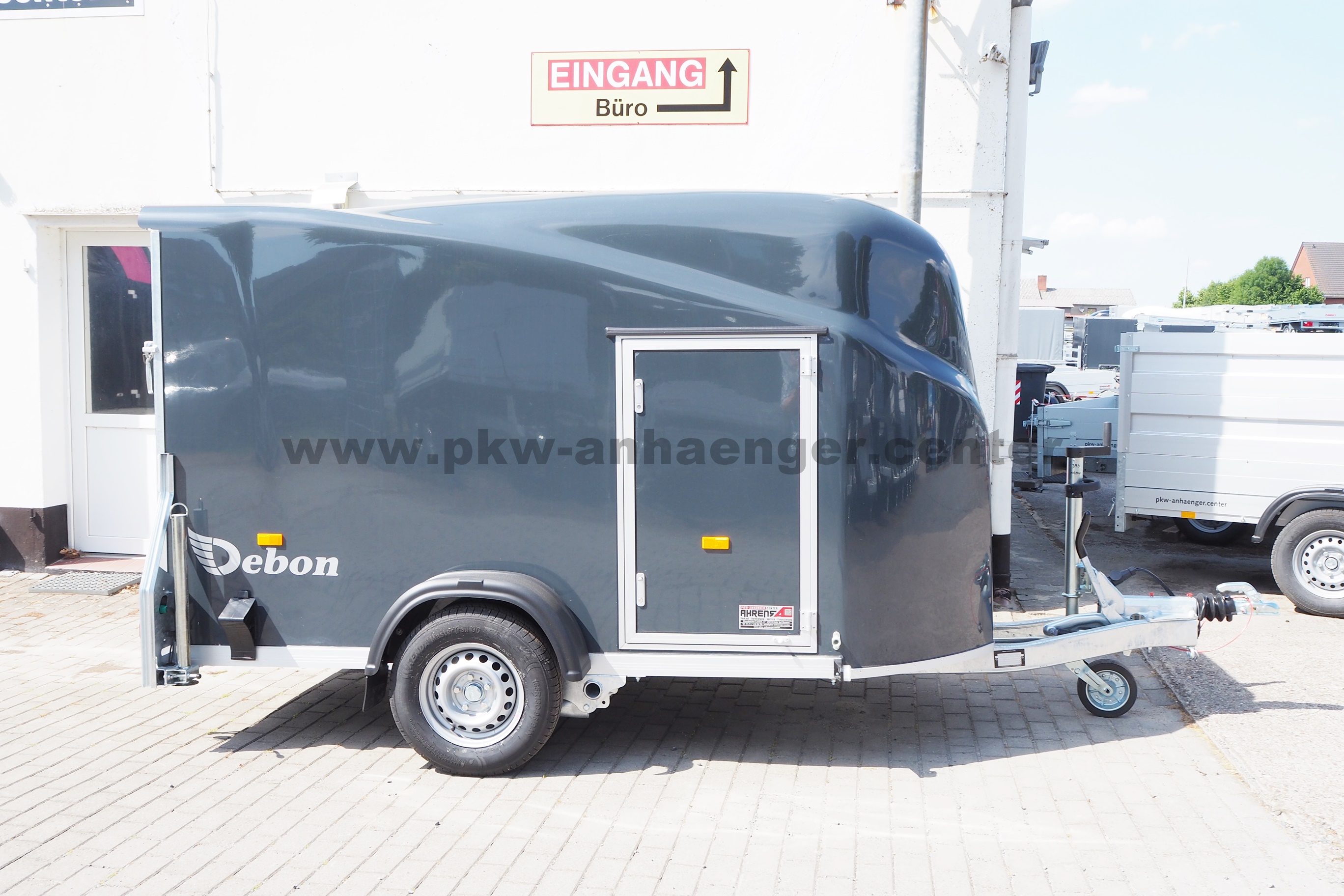 aCargoP2-S-T-r-anthrazit-2 Cheval Liberte CARGO-POLY2 1300kg 298x152x165cm mit Seitentür Polykofferanhänger