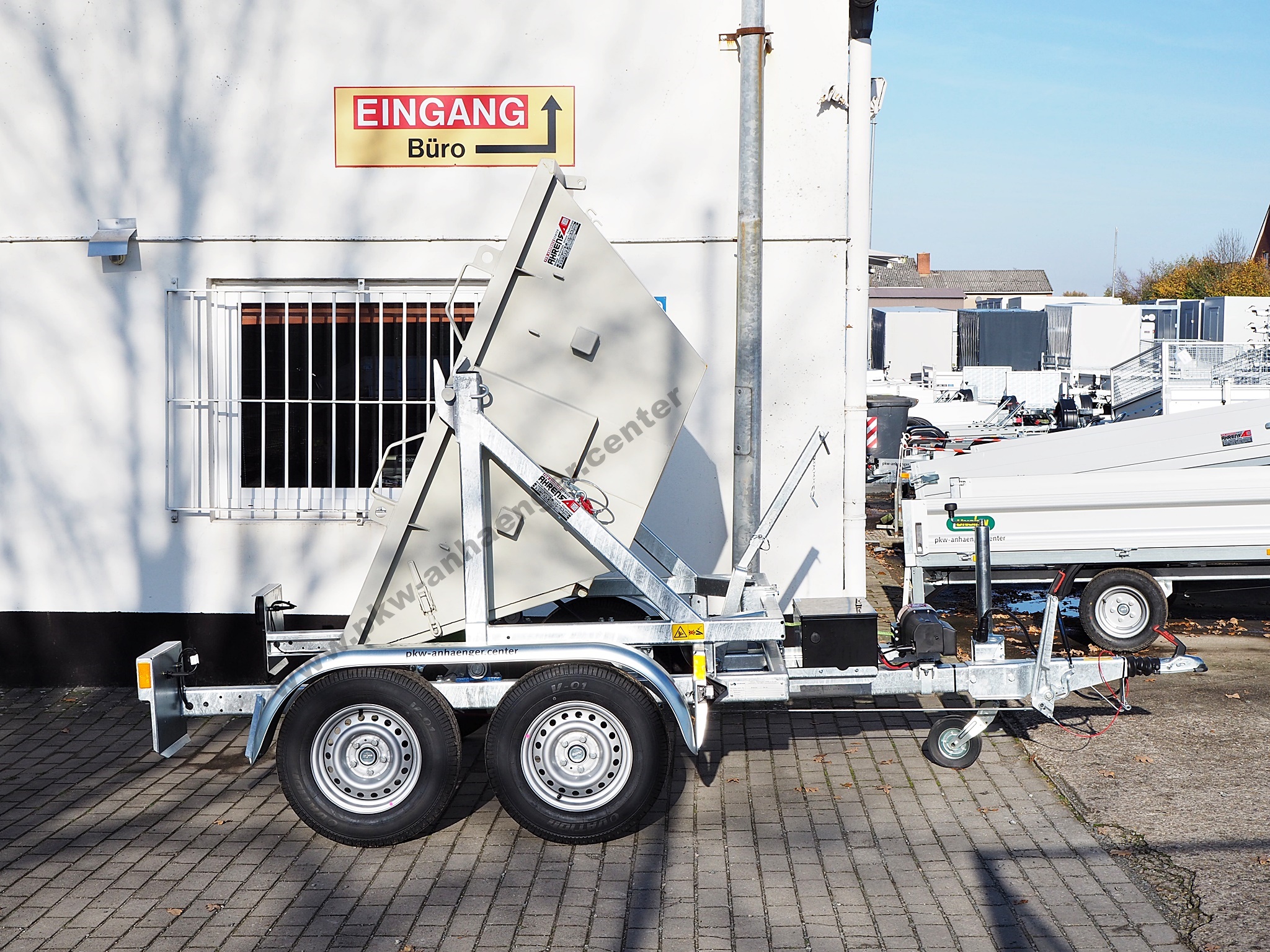 a-Foxx-Absetzcontaineranh-nger-9