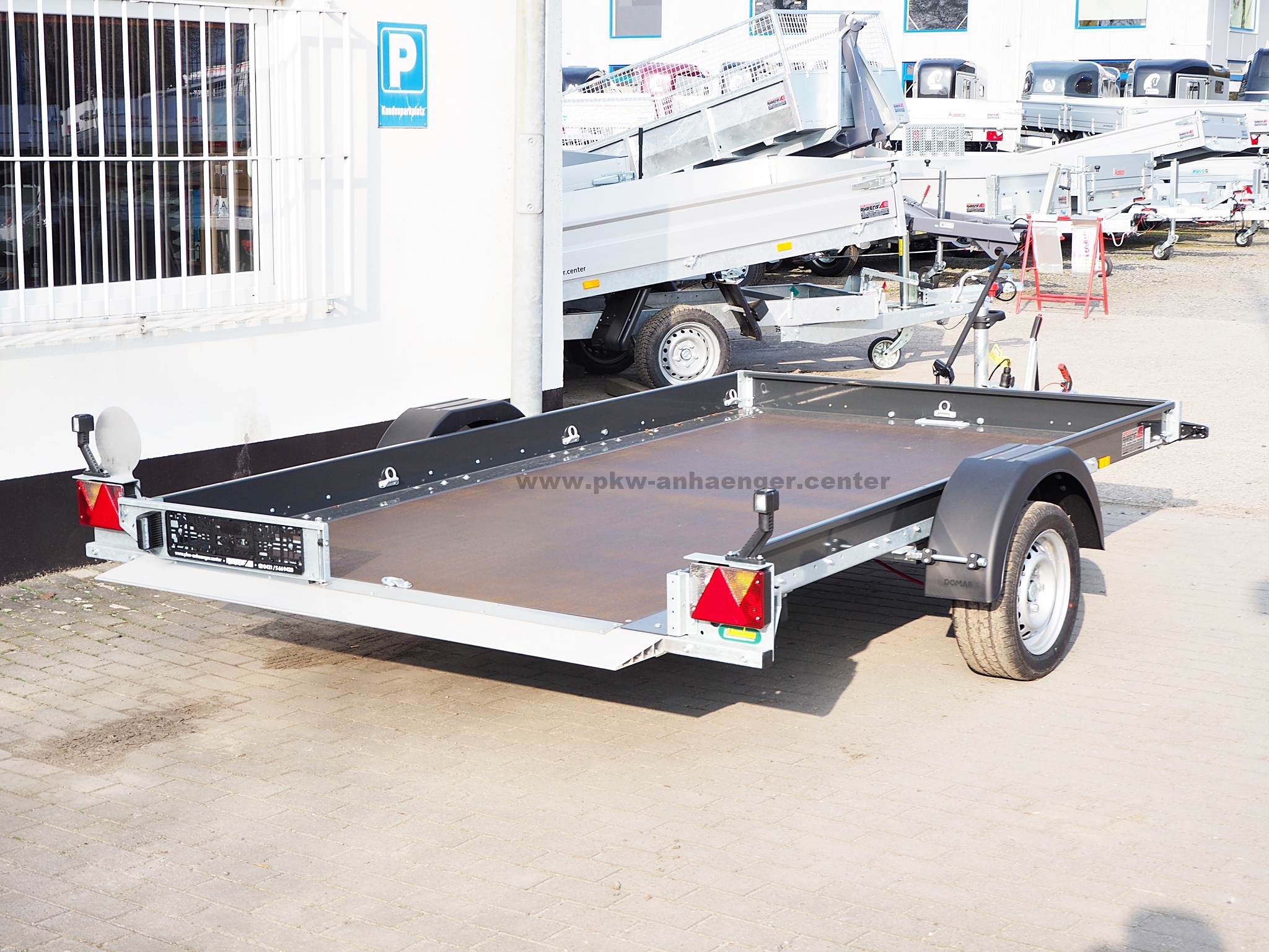 a-UN-1500-315x180-AS-dklgrau-3