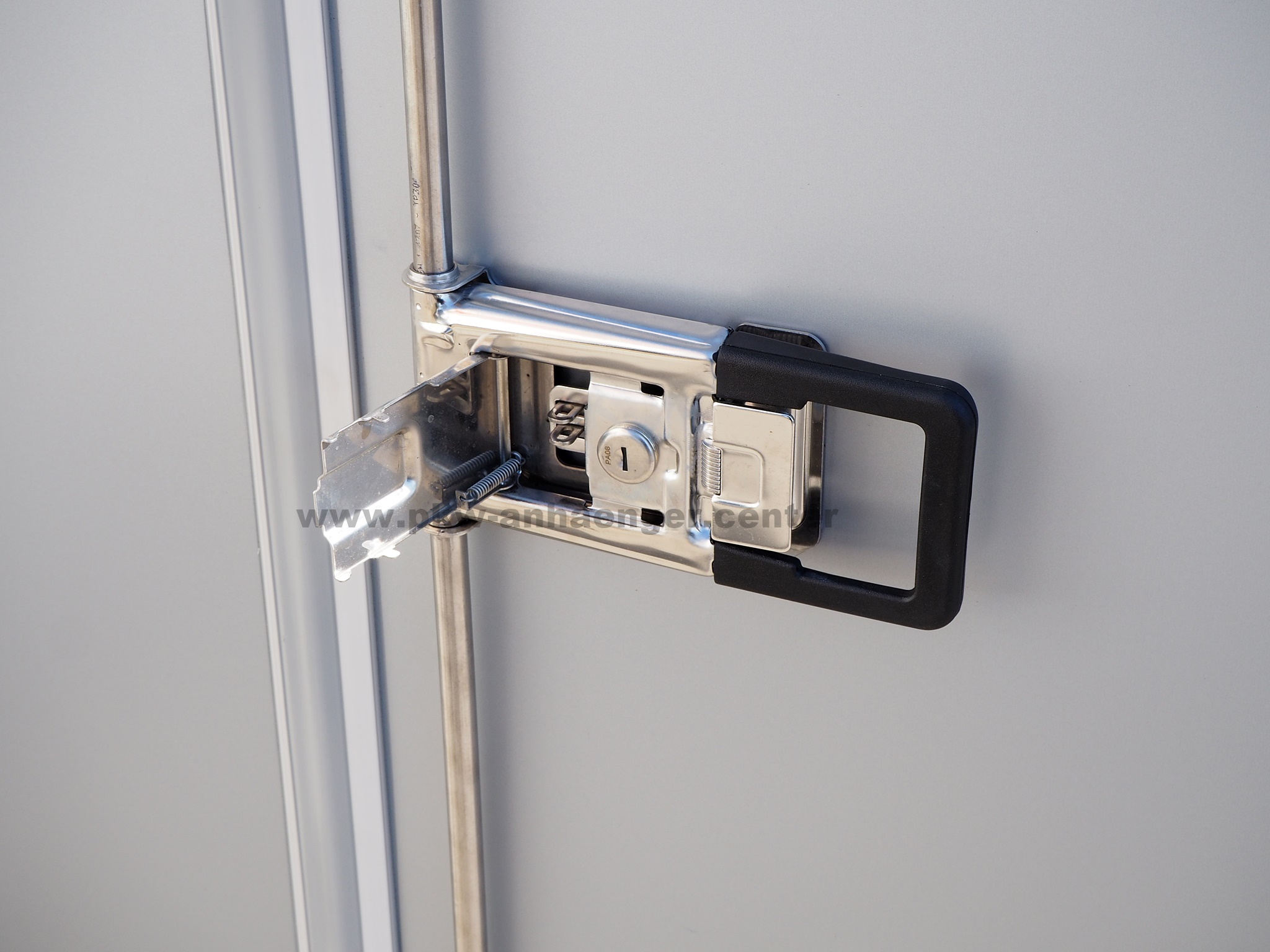 a-Abrollkoffer-f-r-Konos-5