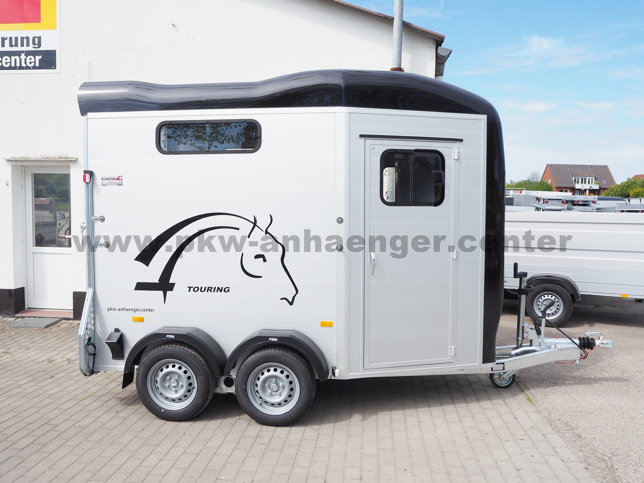 aCH-Touring-Jumping-New-schwarz-2