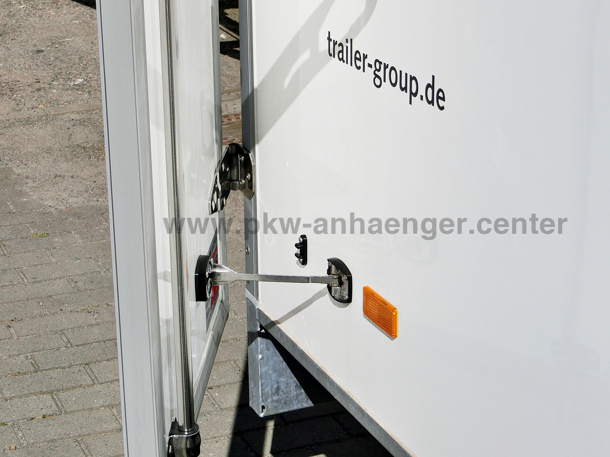 a-HA-1350-246x125x145-K-hl-11