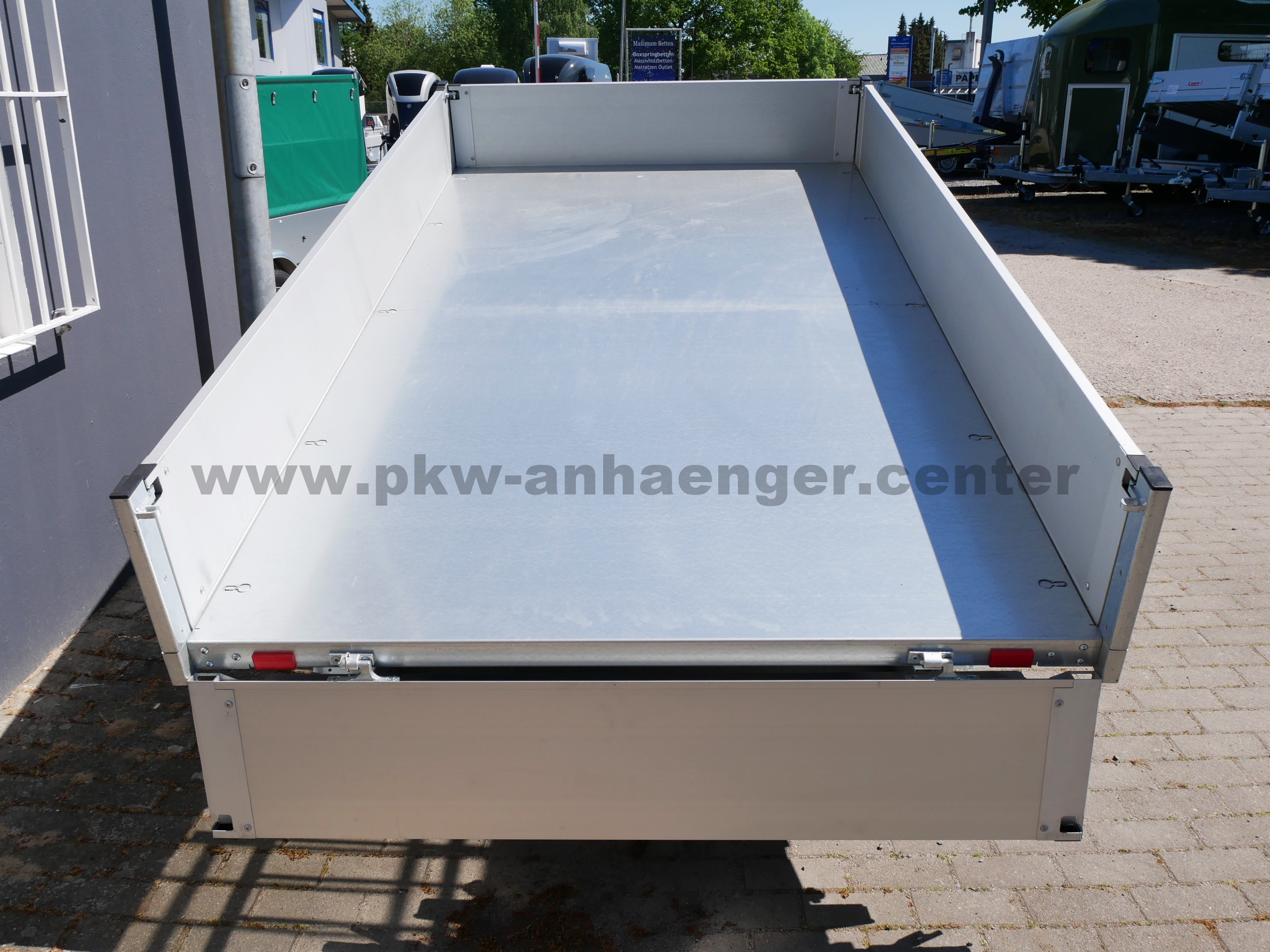 aUN-2600-276x150x30-WEB32-Pumpless-4