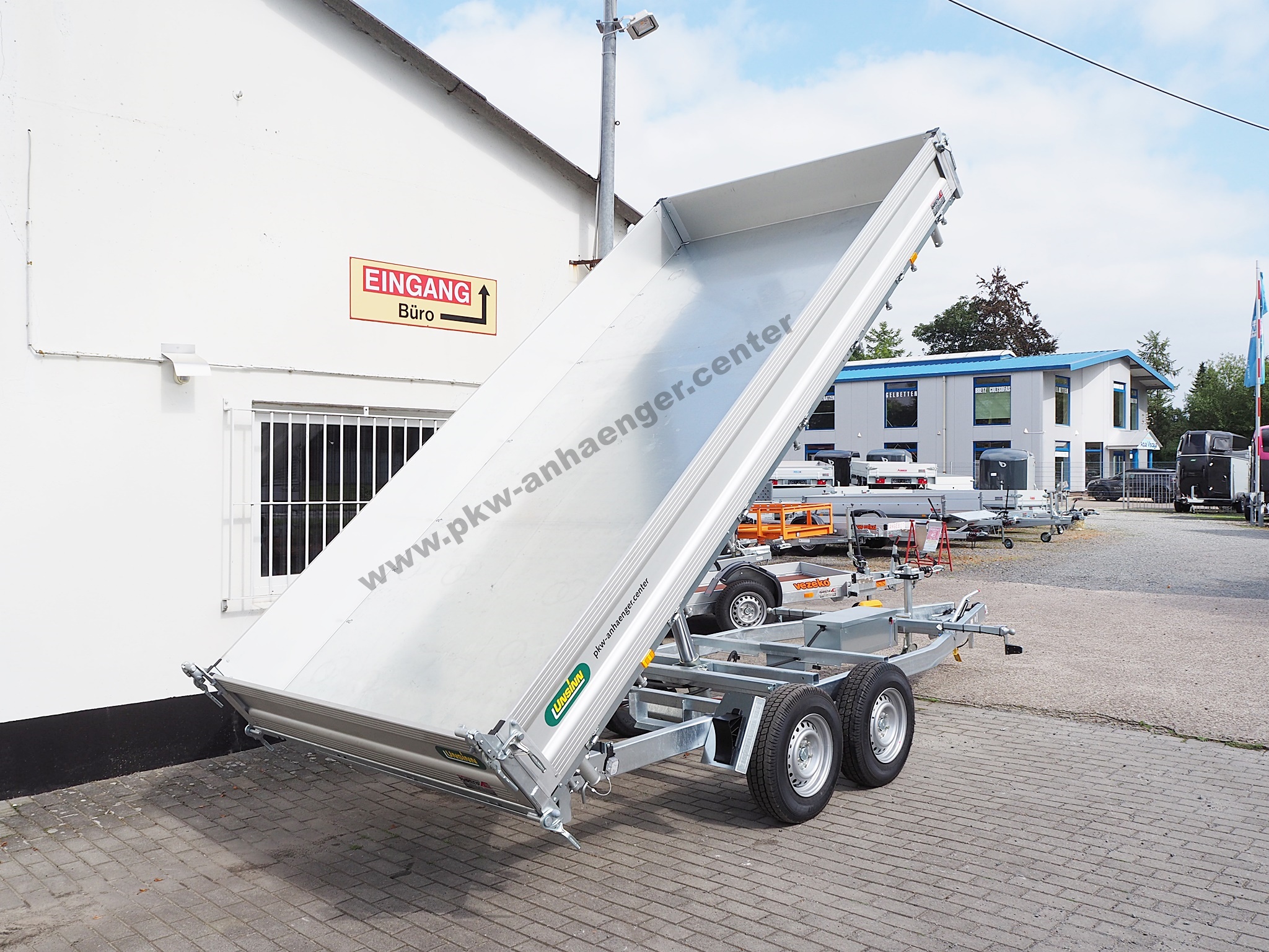 a-UN-3500-426x204x35cm-UDK-8