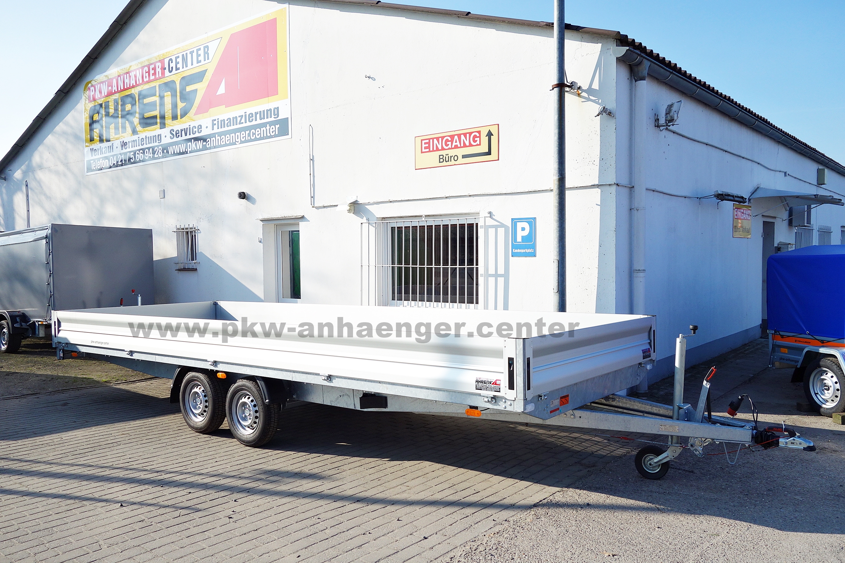 a-VE-2700-600x200x30cm-1 VEZEKO CARGO-F27.66 2700kg 660x247x35cm Pritschenhochlader