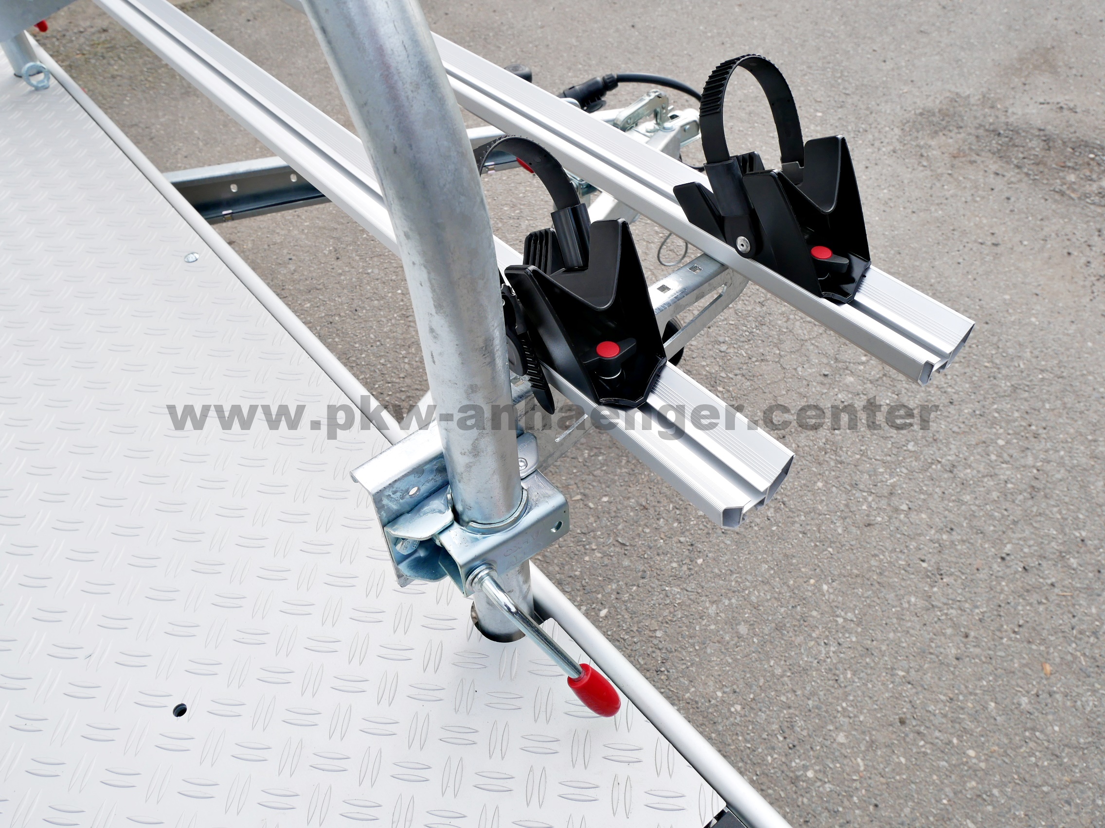 aWheely-R-stsatz-2-Fahrr-der-auf-Deichsel-3