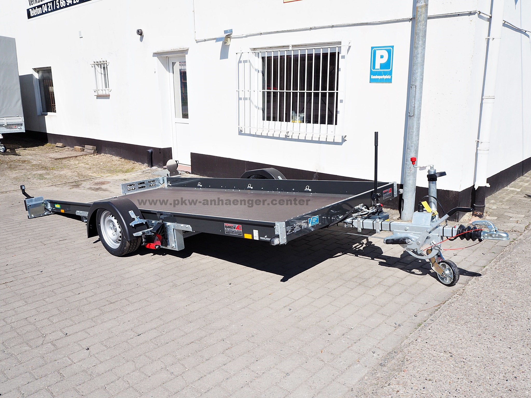 a-UN-1800-375x180-AS-5