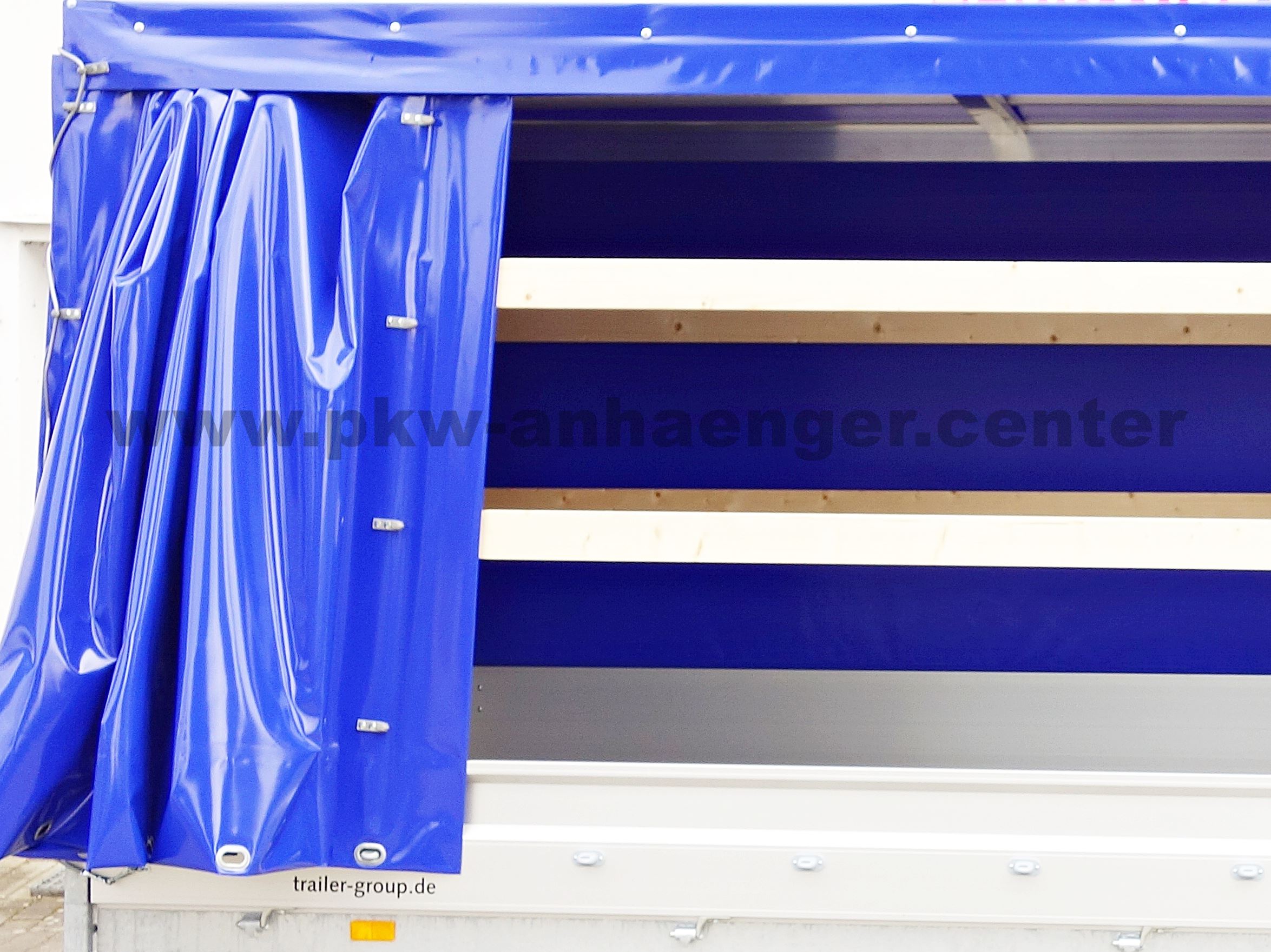 a-Schiebeplane-4 Schiebeplane in Fahrtrichtung rechts für Hochlader bis 5m