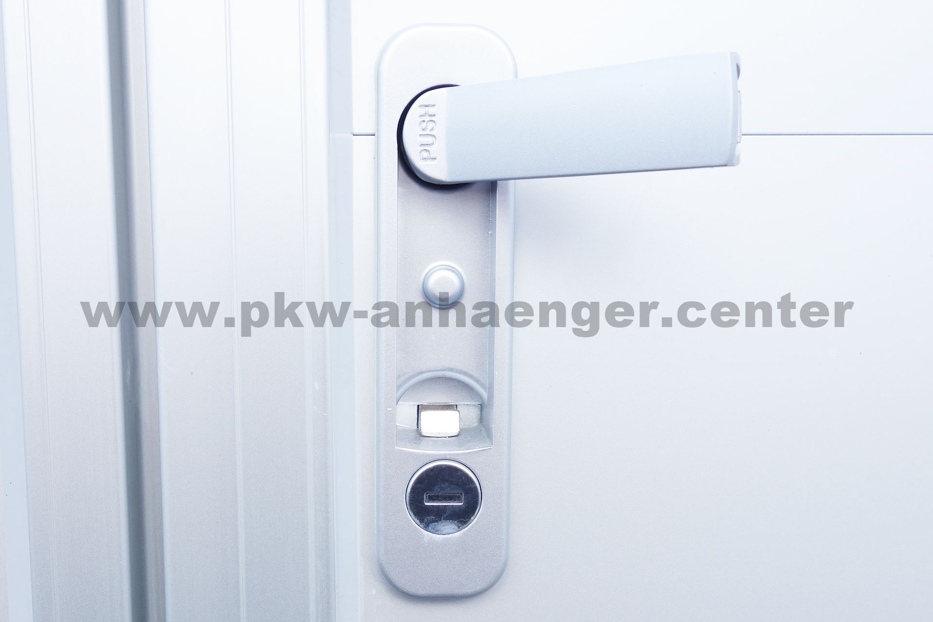 a-T-rverschluss-Cargo-und-Roadstar-Cheval-Liberte-2