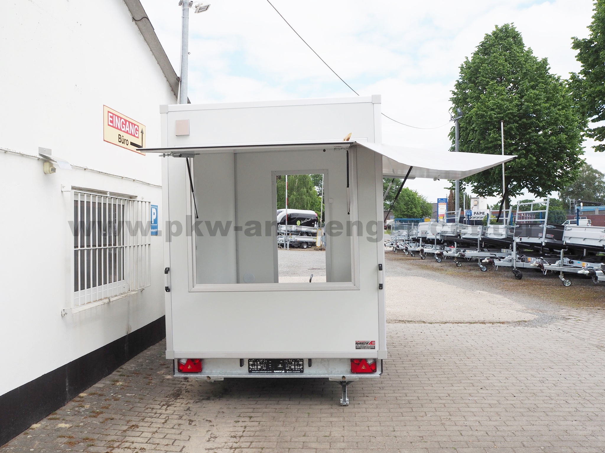 aSELLERH-1300-300x200x230-2x-Klappe-Planendreieck-8