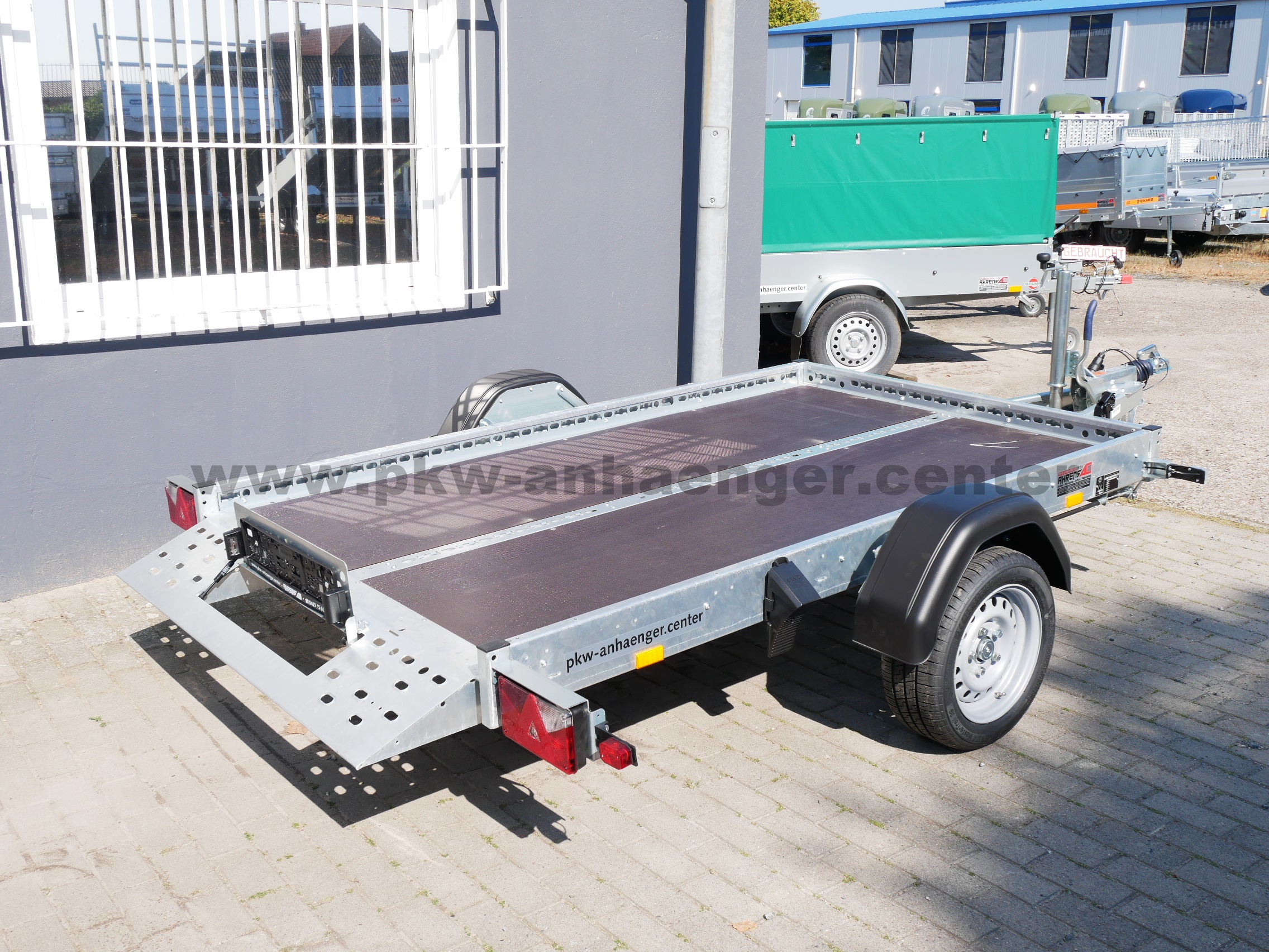 aST-1300-250x153-WOM-XT-3