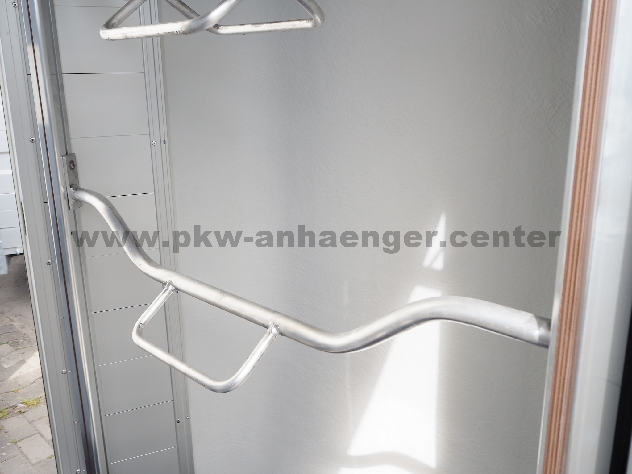 aCH-Touring-Jumping-New-schwarz-16