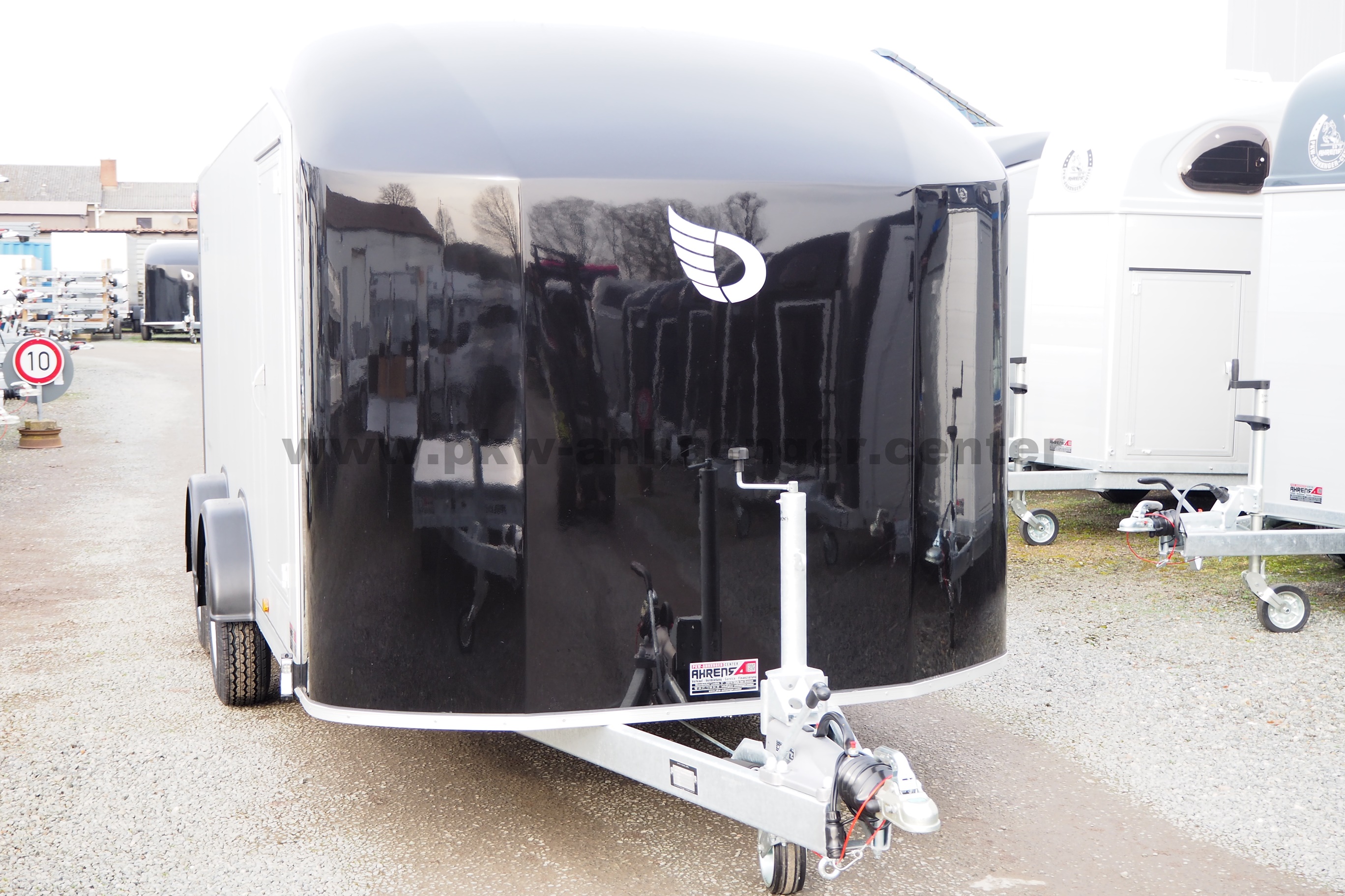 aCH-C900-1 Cheval Liberte Roadstar C900 3500kg 500x200x200cm Verkaufsklappe seitlich Kofferanhänger