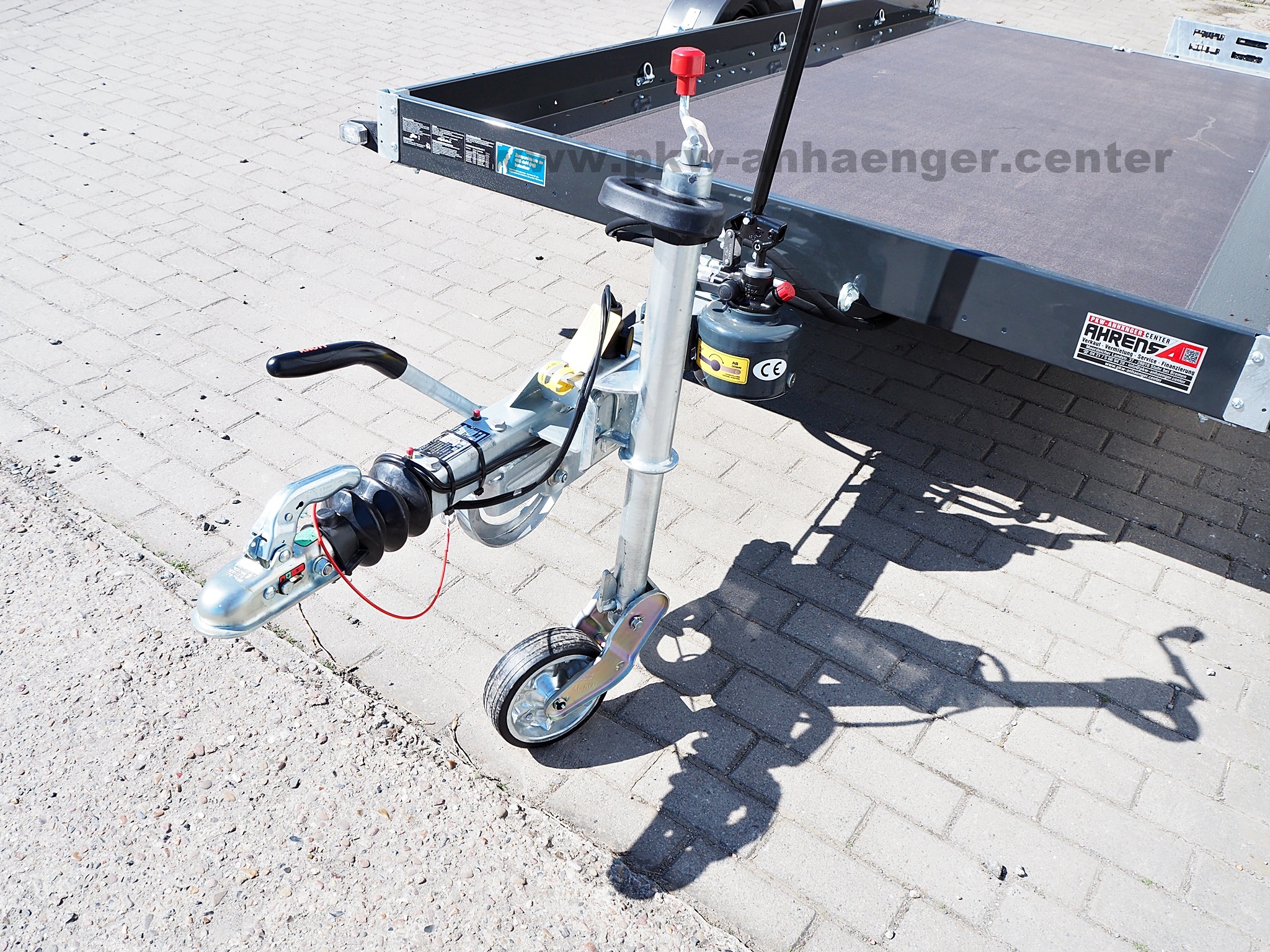 a-UN-1800-375x180-AS-10