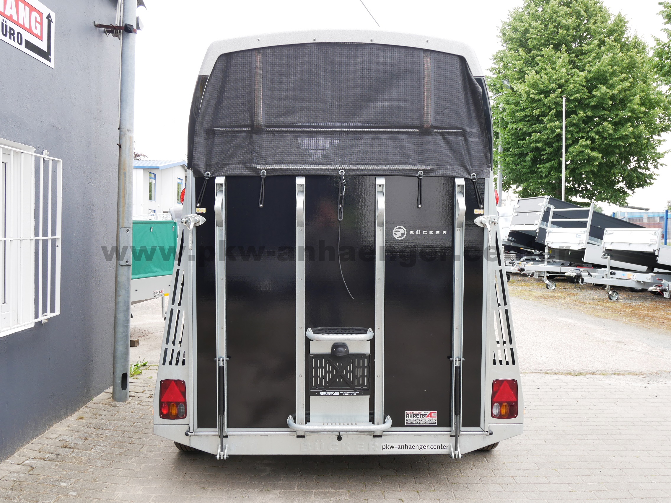 aCarelinerM-schwarz-silber-Pano-Alu-4