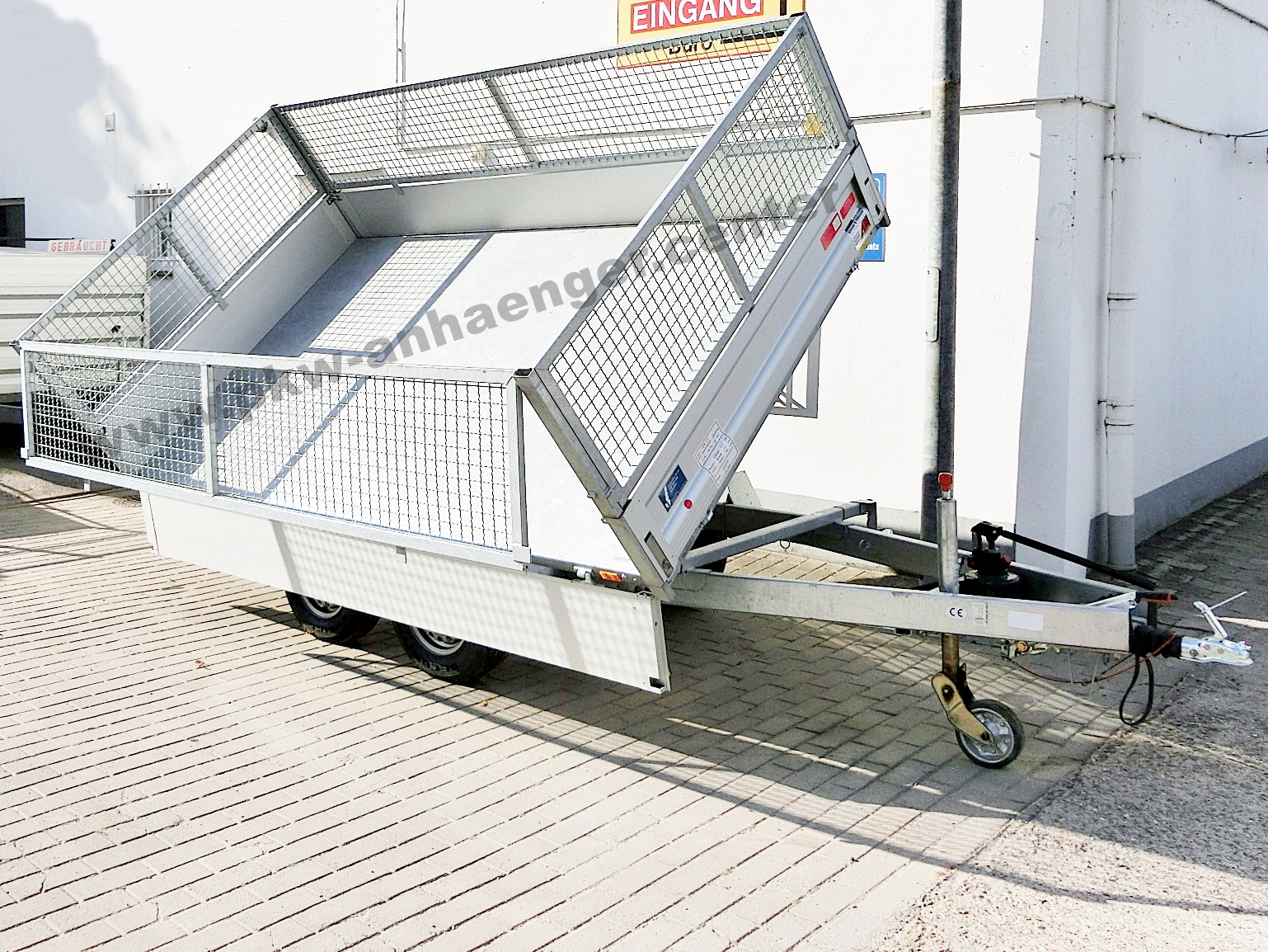 a-UN-2600-306x175x30-WEB34-1 Dreiseitenkipper Unsinn WEB34 2600kg Gitteraufsatz