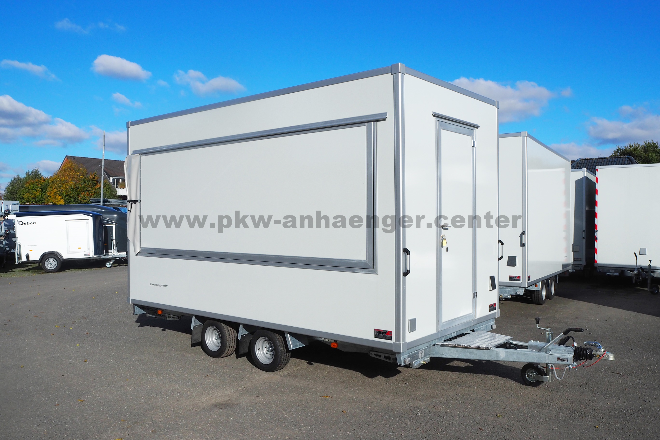 aPP-2500-420x200x230-2Klappen-Planendreieck-1