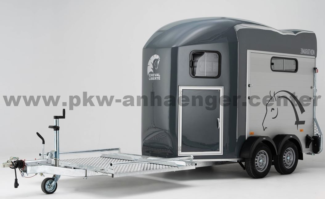 Cheval Liberte MARATHON 2er Pferdeanhänger Kutschenplattform und Sattelkammer Cheval Liberte MARATHON 2er Pferdeanhänger Kutschenplattform und Sattelkammer
