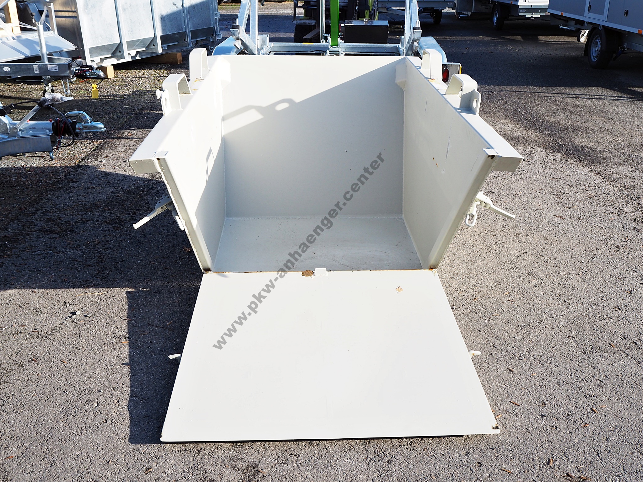 a-Foxx-Container-Klappe-5