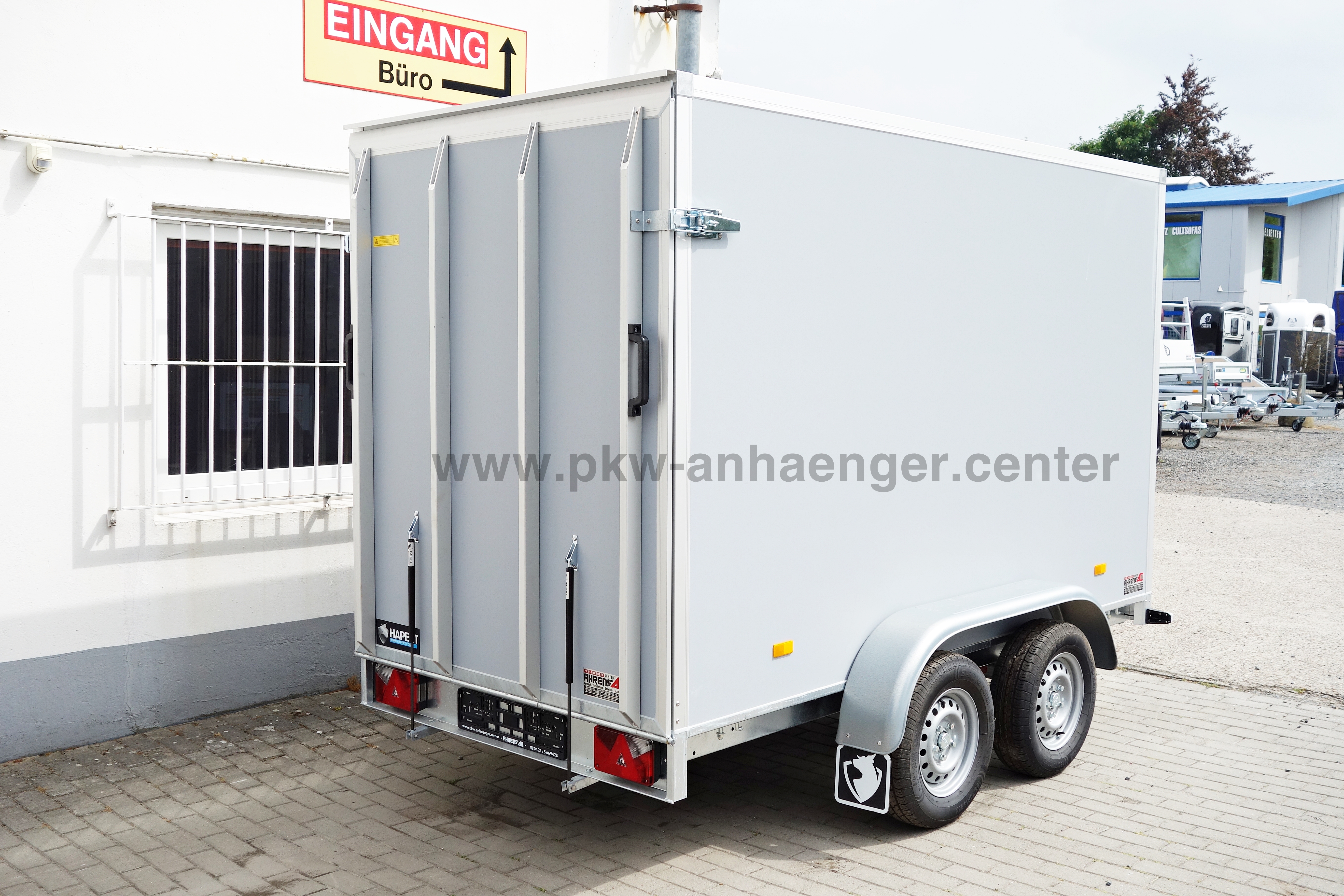 A-HA-2000-300x150x180-Auffahr-grau-4-w