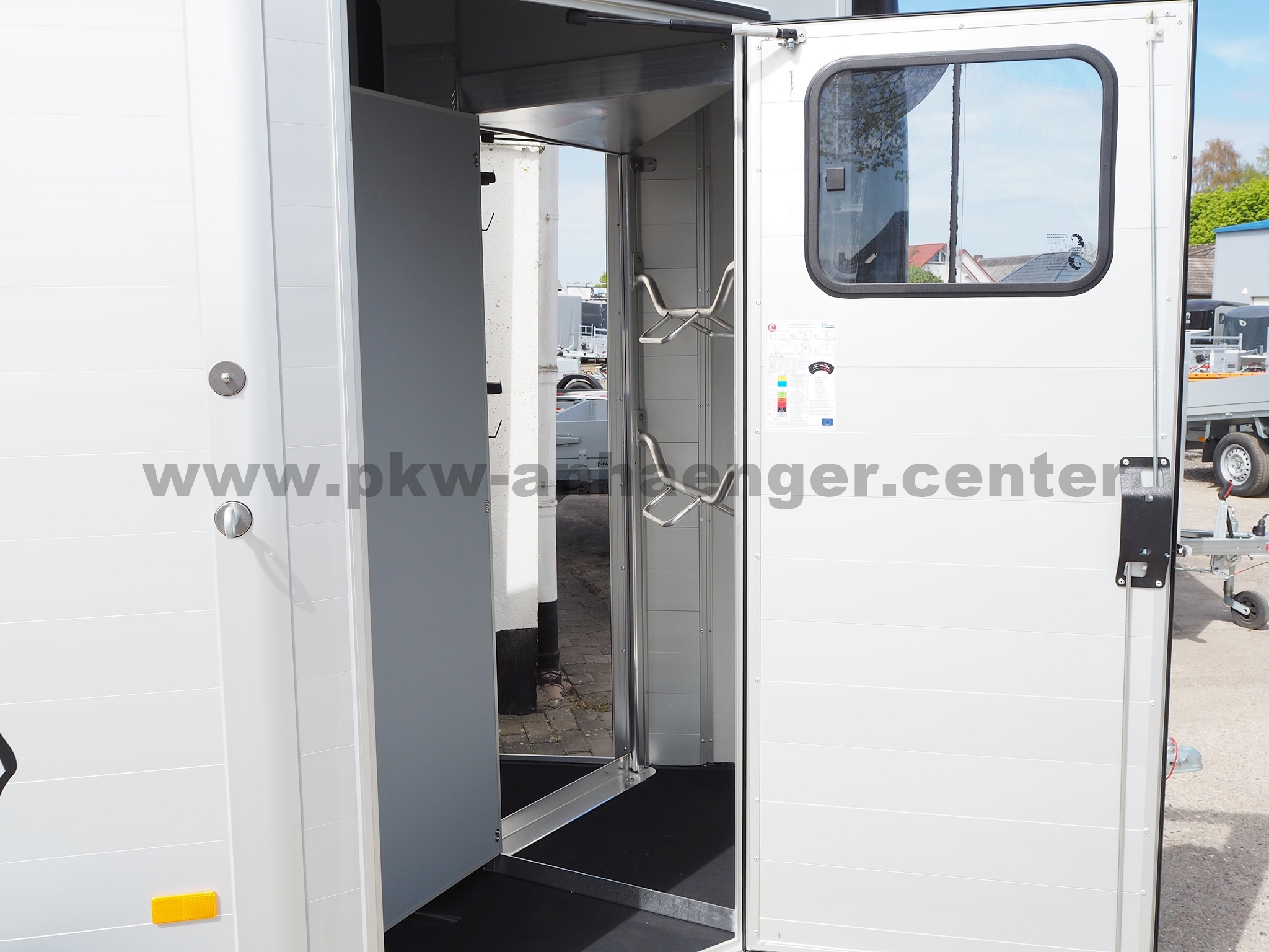 aCH-Touring-Jumping-New-schwarz-13