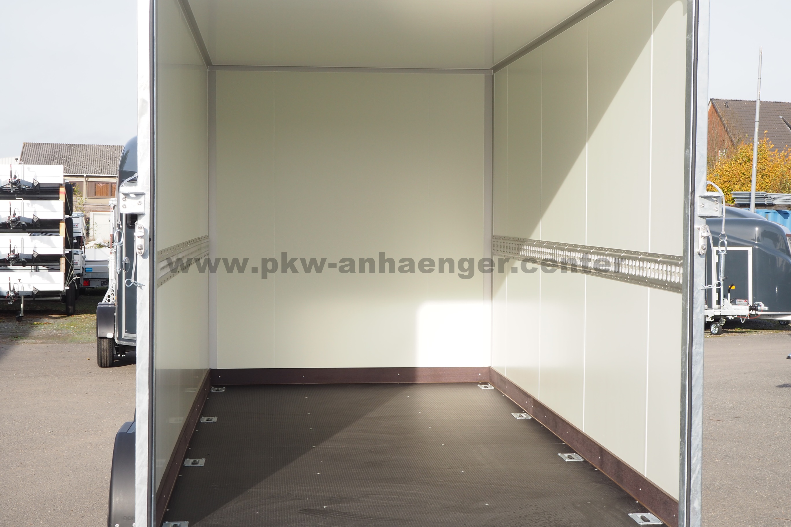 aVE-2700-405x184x205-Klappe-T-r-8