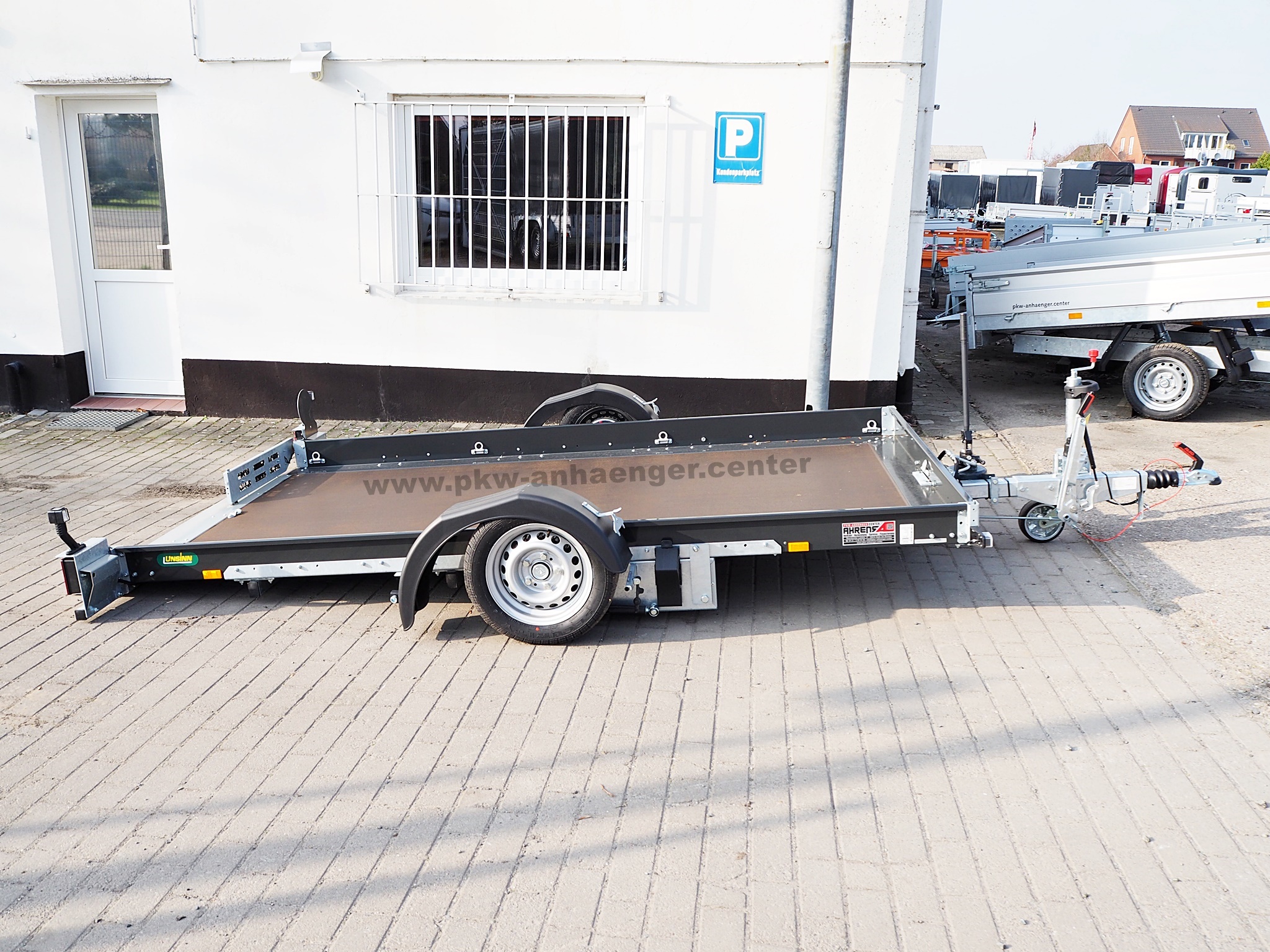 a-UN-1500-315x180-AS-dklgrau-6