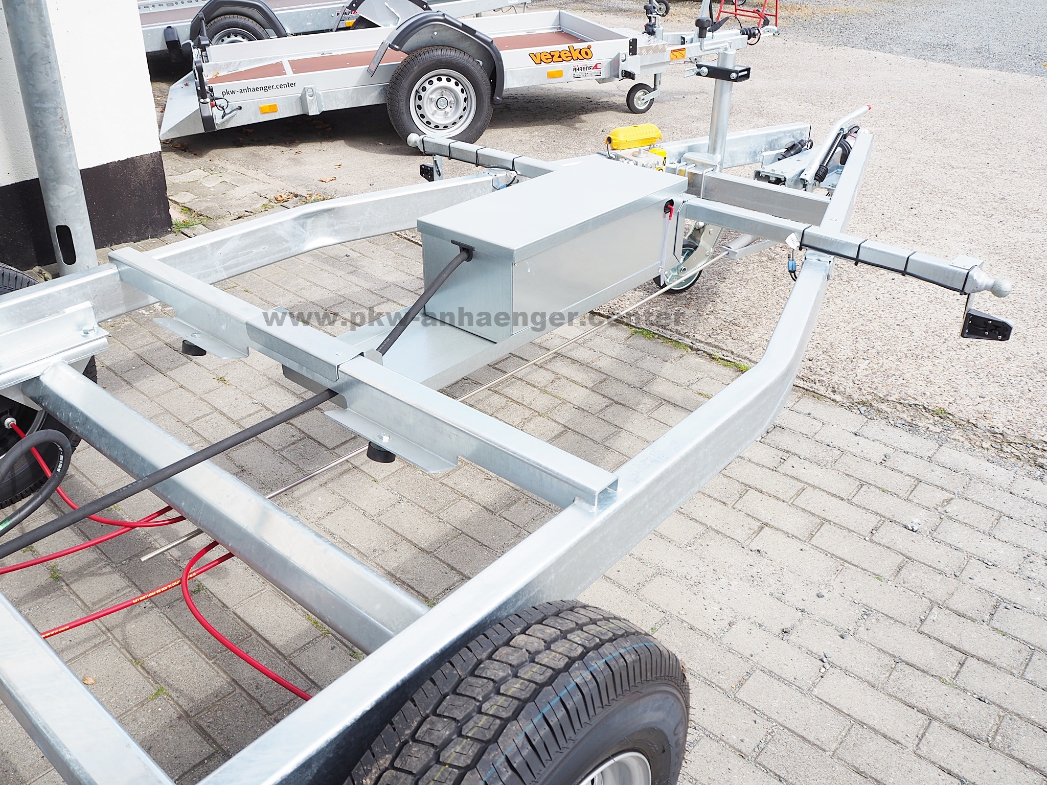 a-UN-3500-426x204x35cm-UDK-19