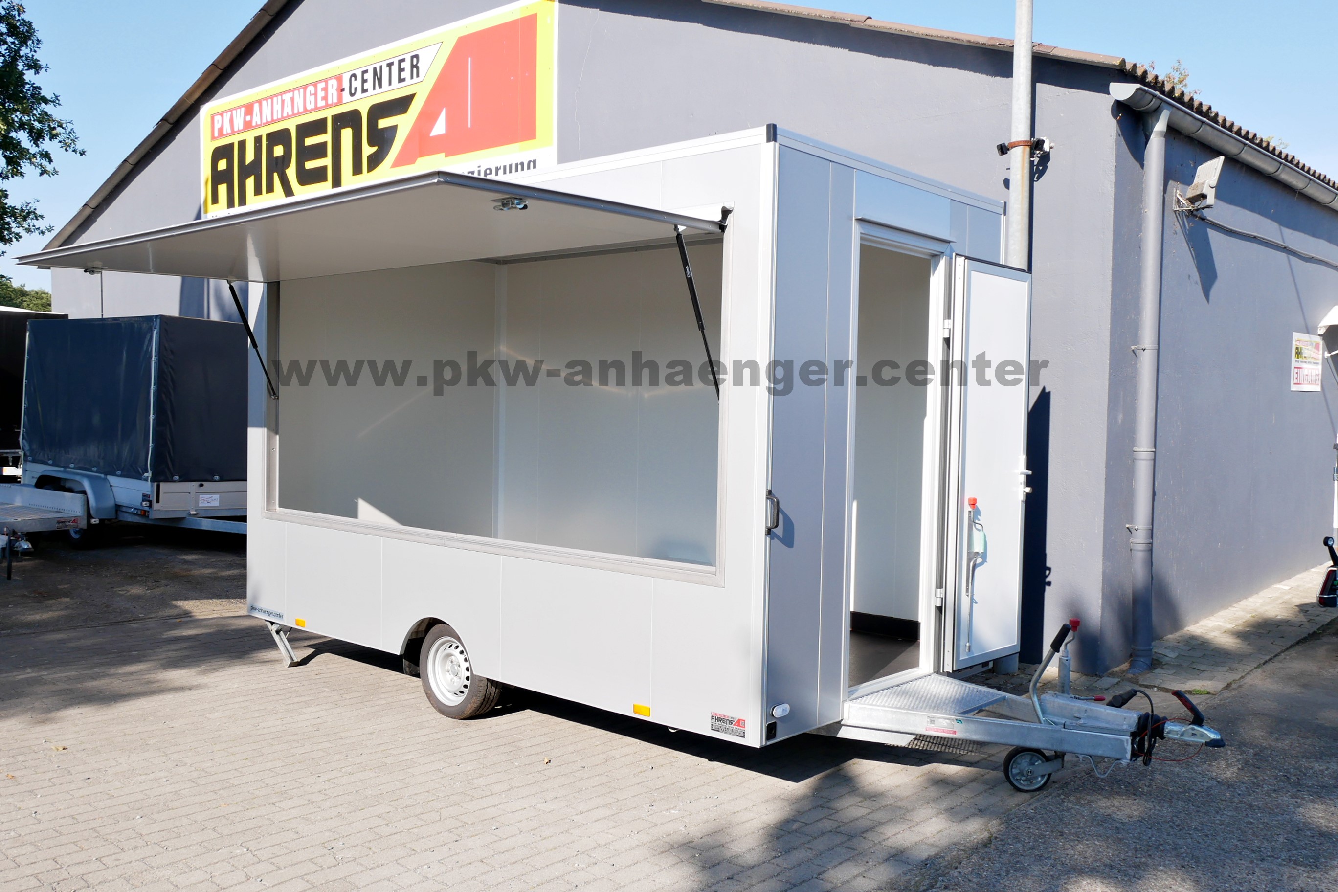 VORFÜHRFAHRZEUG Verkaufsanhänger Seller-XL 1800kg 400x200x230cm