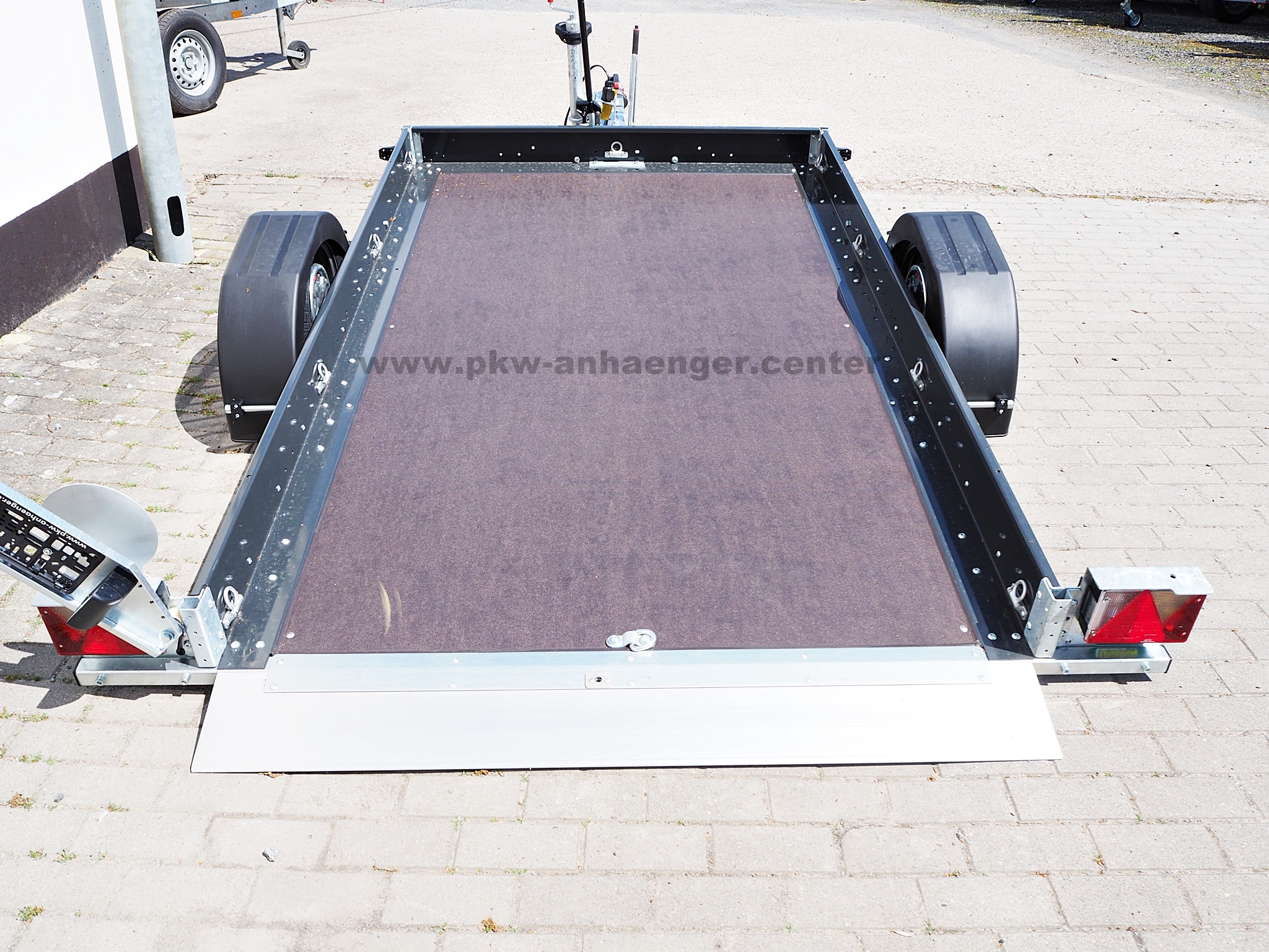 a-UN-1400-260x150-AS-4